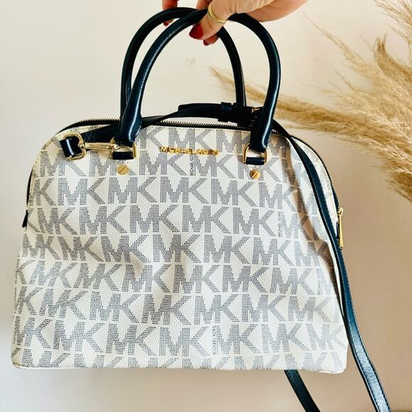MK MICHAEL KORS Off White Navy Blue Gold Cindy Logo Leather Satchel Purse Bag - Picture 1 of 16